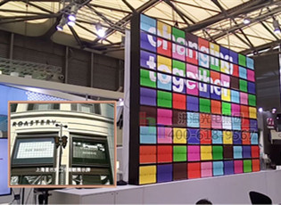 洪海展示機(jī)甲戶外廣告的優(yōu)勢(shì)!