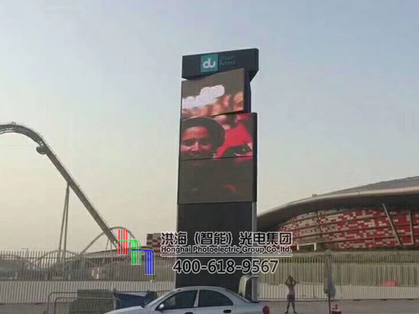 阿聯酋三面led屏精神堡壘魔方柱 阿聯酋三面led屏精神堡壘魔方柱